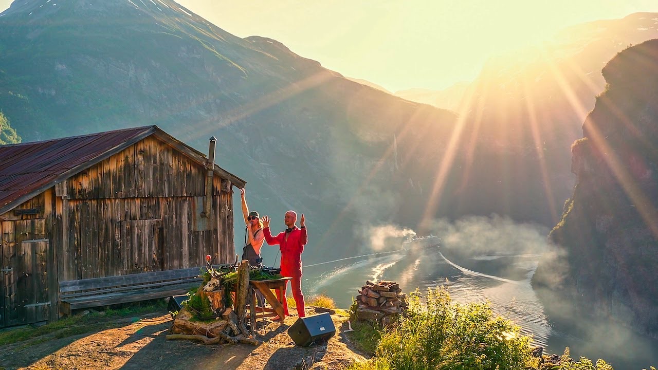 Ka2 live i Geiranger filmet av Zm Media